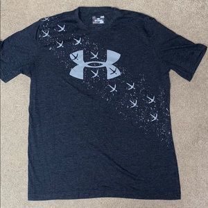 Under Armour Men’s Large T shirt